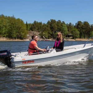 Terhi 400C Boot Akkrum