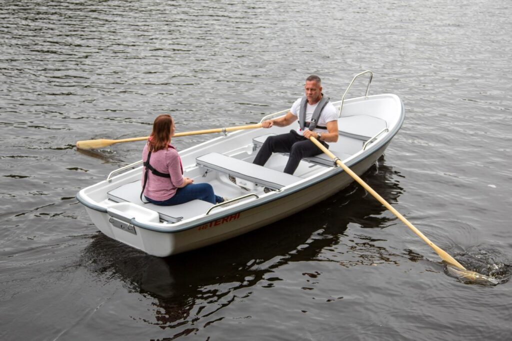 Roeien Terhi 440 Boot Akkrum