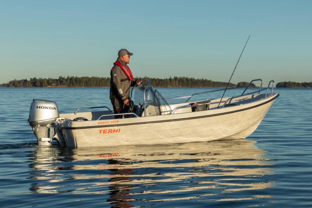 Visboot Terhi Nordic 6020C Boot Akkrum