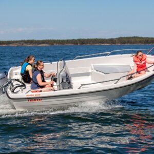 Hardvarende Terhi nordic 6020 met console Boot Akkrum